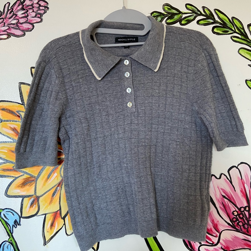 Cropped Sweater Shirt; Kendall and Kylie